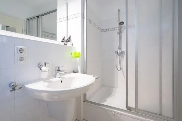 Badezimmer  (OST1) Ferienwohnung "Lörper 1"