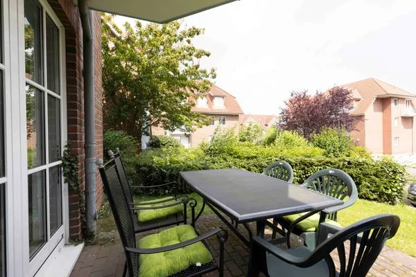 Terrasse  (OST8) Ferienwohnung "Lörper 2"