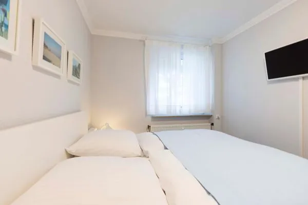 Schlafzimmer  (TRA4) Ferienwohnung "Hubertus"F***