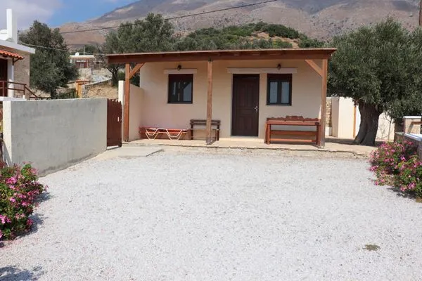 Main view  Petra Mare Babis