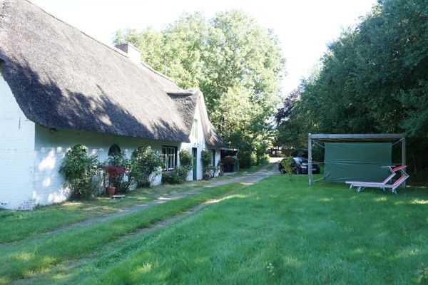 Ferienhaus Borsthusen Garding - 