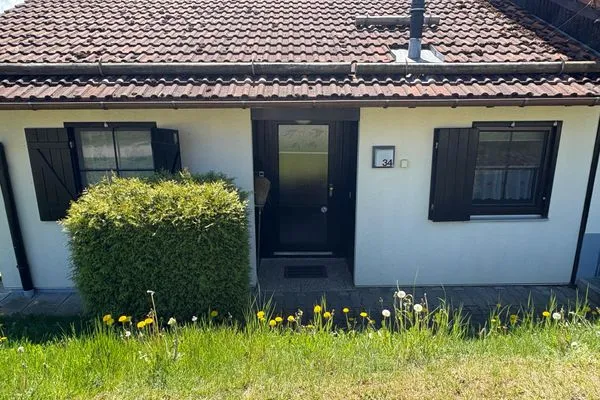 Fassade / Eingang Feriendorf Hochbergle Haus 34