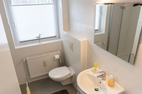  Ferienwohnung Friesenbude Garding - Badezimmer