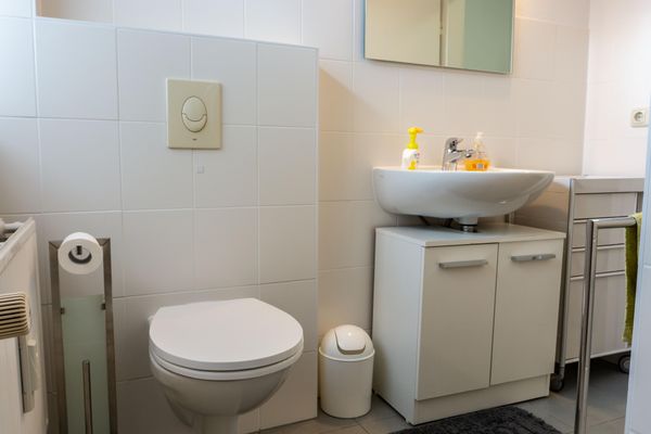  Ferienwohnung Friesenbude Garding - Badezimmer