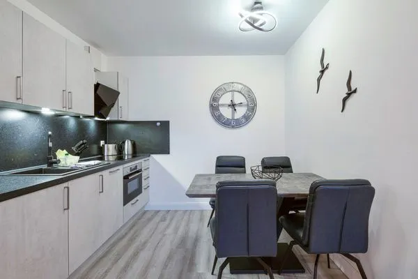 Ferienwohnung Ostseeperle Zingst - Küchenzeile mit Essbereich  Ostseeperle