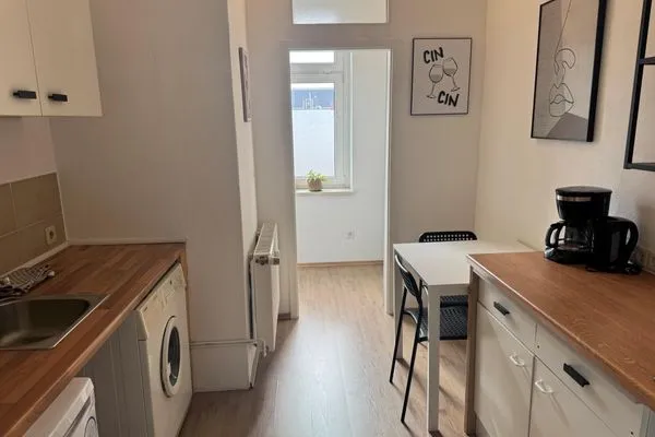 Küche / Küchenzeile  Einfaches Appartement "Nicky" in Halle mit 2 Zimmern