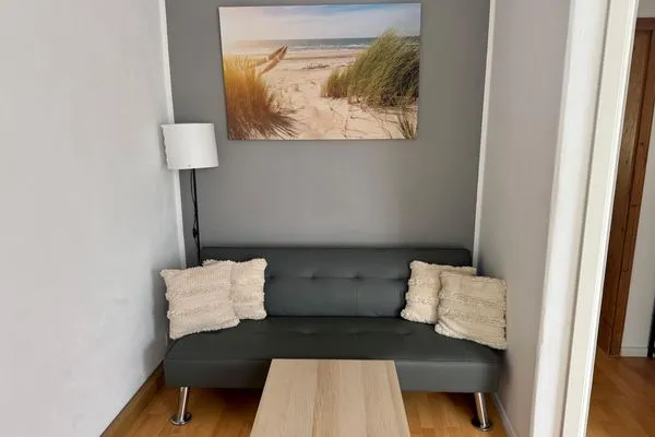 Schlafzimmer  Einfaches Appartement "Tom" in Halle mit 3 Schlafzimmern und Stellplatz