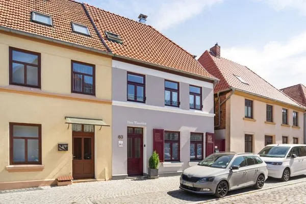 Ferienhaus Wasserblick Inselstadt Malchow - Hauseingang Straßenseite  Wasserblick