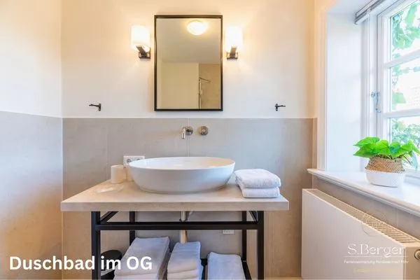   Wening-Hüs - "wening trii"