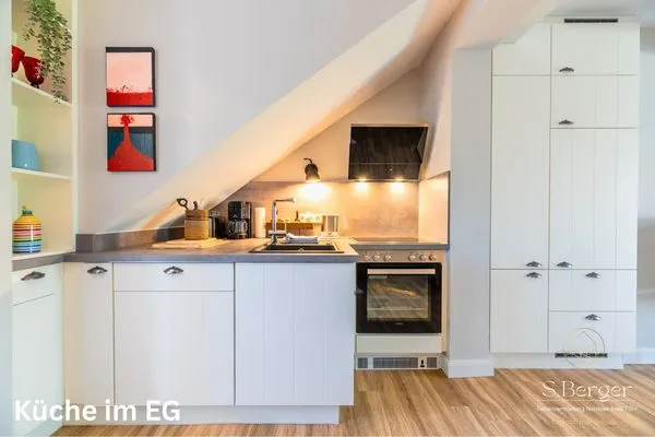   Wening-Hüs - "wening trii"