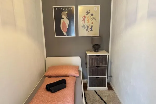 Schlafzimmer  Gemütliches Appartement "Karl" mit 2 Schlafzimmern an der Goitzsche