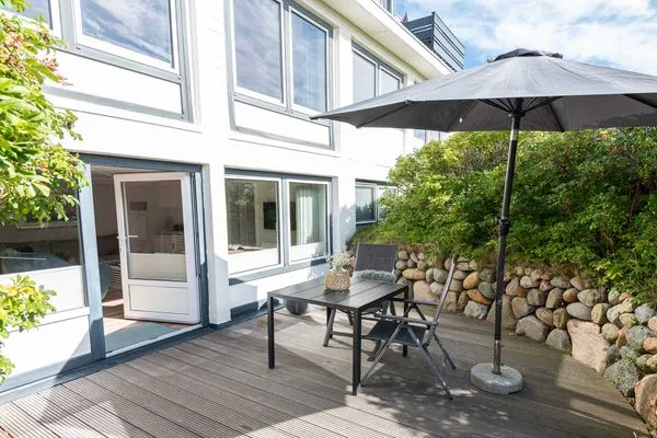 Terrasse  Haus Weissenburg Whg. Garten West