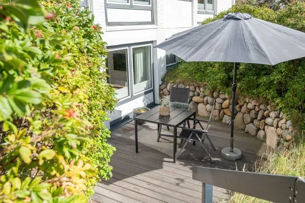 Terrasse  Haus Weissenburg Whg. Garten West