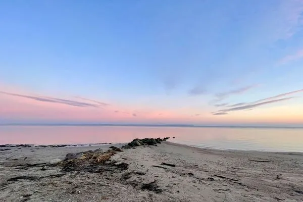 Morgenstimmung am Strand Mühlendamm  Ferienwohnung Teve im Reethus Mühlenlund