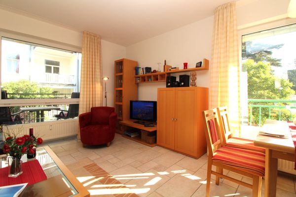  Haus Ostseeallee 32b Fewo 1.2 Kühlungsborn-West - Wohnzimmer