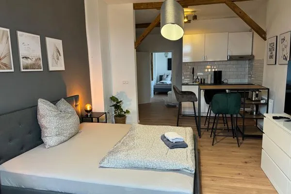 Wohnzimmer  Gemütliches Dachgeschoss-Appartement "Nina" in Halle mit 2 Schlafzimmern und Stellplatz