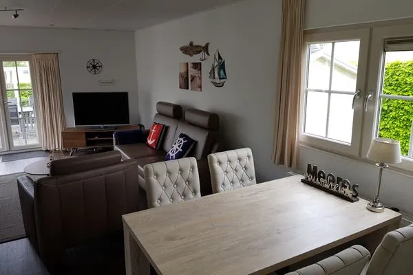  Breskens Chalet Meeresrauschen mit Zaun Haus Nr. J251