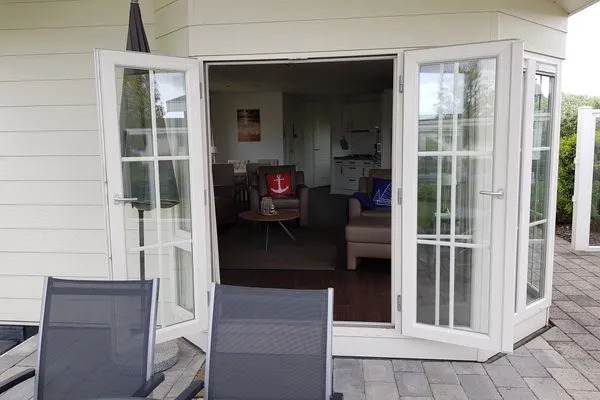  Breskens Chalet Meeresrauschen mit Zaun Haus Nr. J251