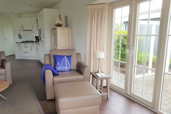  Breskens Chalet Meeresrauschen mit Zaun Haus Nr. J251