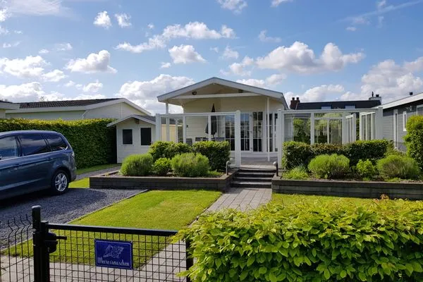  Breskens Chalet Meeresrauschen mit Zaun Haus Nr. J251