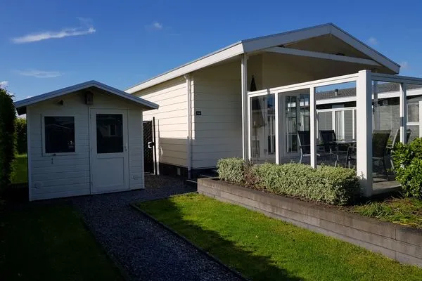  Breskens Chalet Meeresrauschen mit Zaun Haus Nr. J251