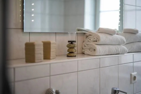 Ferienwohnung Jette Waren (Müritz) - dekorative Elemente im Badezimmer  Jette