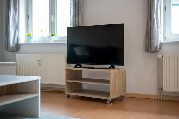 Ferienwohnung Jette Waren (Müritz) - TV-Wand im Wohnbereich  Jette