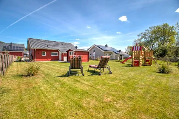 Garten  Ferienhaus "Marielund" im Ferienpark Holm an der Ostsee