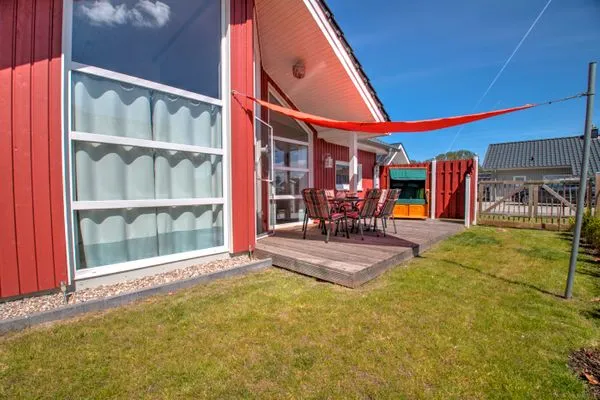 Terrasse  Ferienhaus "Marielund" im Ferienpark Holm an der Ostsee