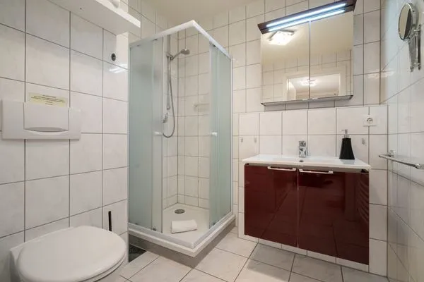 Ferienwohnung Seepferdchen Waren (Müritz) - Badezimmer mit Dusche  Seepferdchen