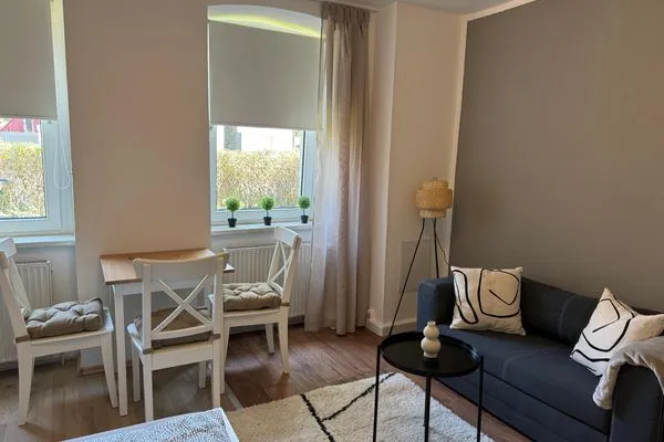 Wohnzimmer  Einfaches Appartement "Hannes" in Halle inklusive Parkplatz