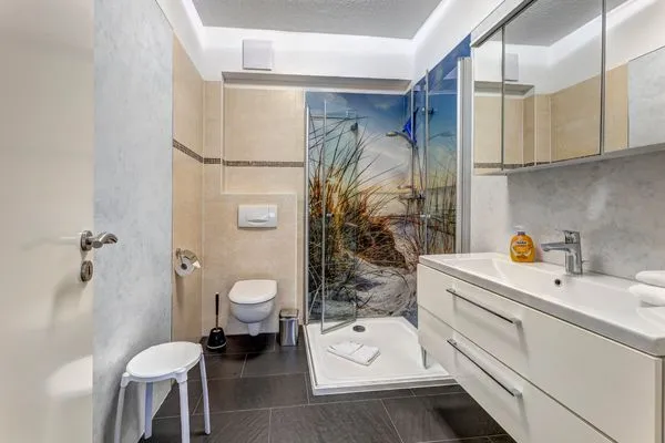 Badezimmer  Stranddistel, Haus Gudrun: Familiensuite 2