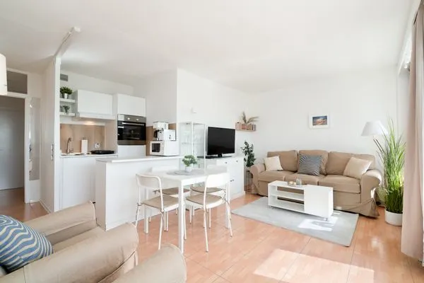 Wohnzimmer Panoramic Ginys Meerblick Appartement
