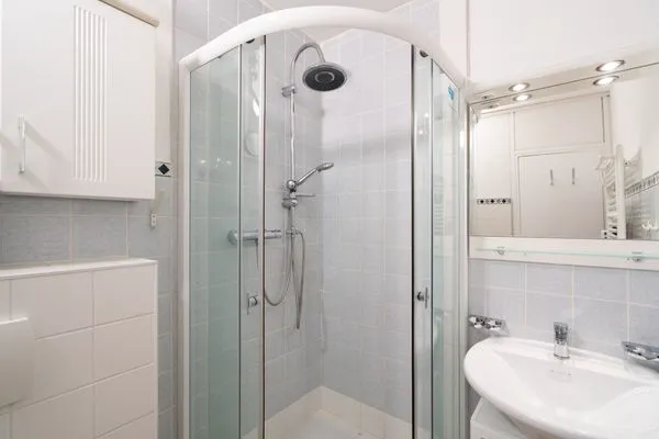 Badezimmer Panoramic Ginys Meerblick Appartement