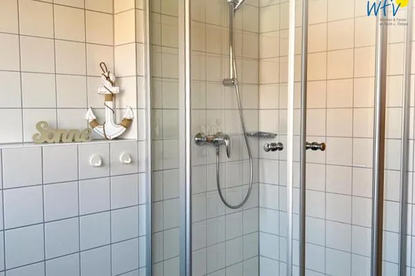 Badezimmer Ferienhäuser Jadehörn Ferienwohnungen Sandfloh + Sonnenstern
