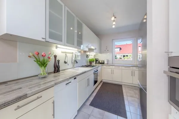 Küche / Küchenzeile  6 East – großzügiges Ferienhaus mit Garten