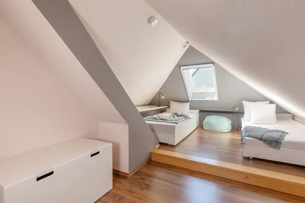 Schlafzimmer  6 East – großzügiges Ferienhaus mit Garten