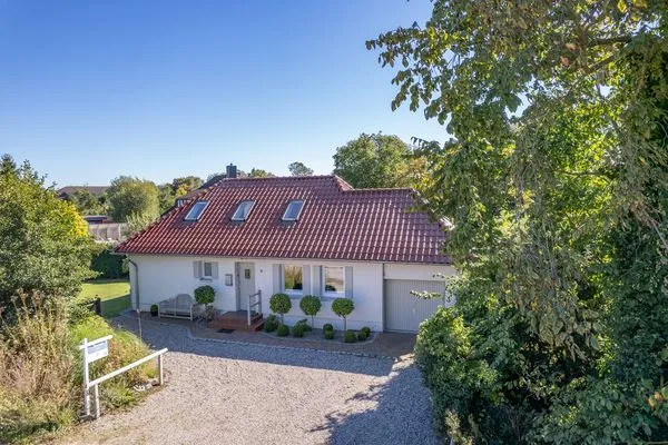 Vogelperspektive  6 East – großzügiges Ferienhaus mit Garten