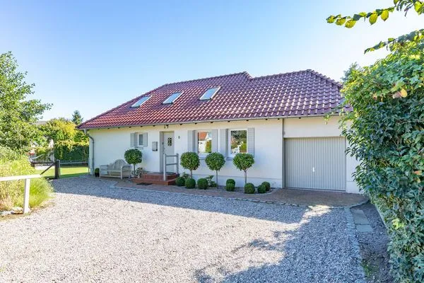 Hauptansicht  6 East – großzügiges Ferienhaus mit Garten