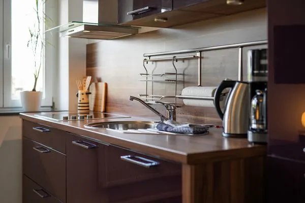 Ferienwohnung Altstadtapartment Carli Waren (Müritz) - stilvolle Küchenzeile mit moderner Ausstattung  Altstadtapartment Carli