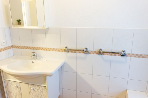  Immensee App. A St. Peter-Böhl - Spiegelschrank