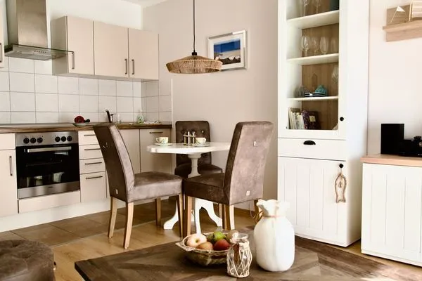 offene Küchenzeile mit Essbereich  Villa Carpe Diem - Wohnung 2