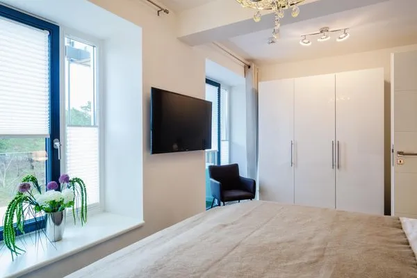 Schlafzimmer 2: Doppelbett (180x200), TV  FeWo Ambiente in PRORA - 6.31