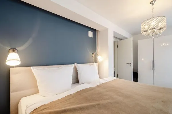 Schlafzimmer 2: Doppelbett (180x200), TV  FeWo Ambiente in PRORA - 6.31