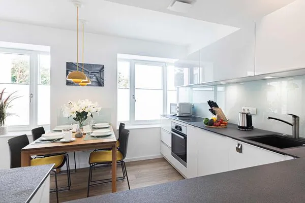 Vollausgestattete offene Küche  FeWo Wunderschön! in PRORA - 8.21