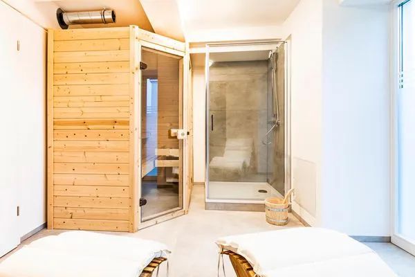 Private Sauna mit 2 Liegen  FeWo Goodlife in PRORA - 7.40