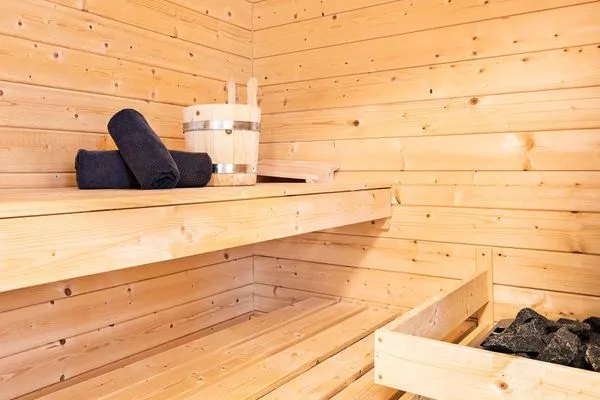 Private Sauna mit 2 Liegen  FeWo Goodlife in PRORA - 7.40