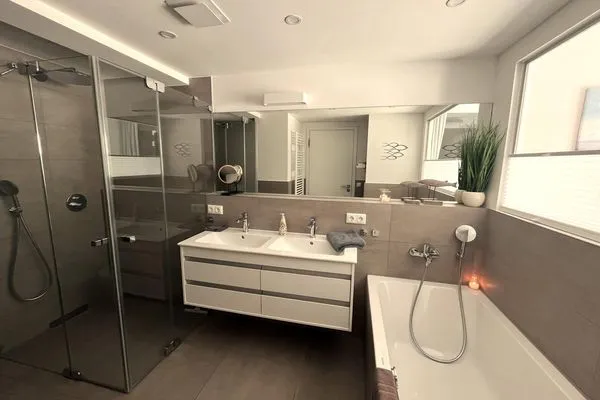 Badezimmer 2: Badewanne, Haartrockner  FeWo Strandloft in PRORA - 7.12