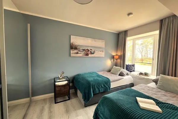 Schlafzimmer 2: 2 Einzelbetten (90x200) (bei Bedarf zusammenschiebbar)  FeWo Strandloft in PRORA - 7.12