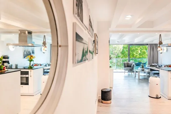 offener Wohn- und Kochbereich.  FeWo Kapitänskajüte in PRORA - 8.33